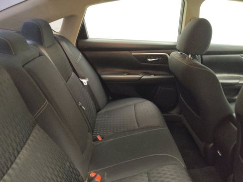 Used 2017 Nissan Altima 2.5 SV image 19