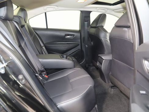 Used 2022 Toyota Corolla XLE image 12