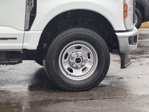 Used 2025 Ford F350 XL w/ XL Driver Assist Package image 8