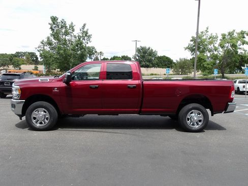 New 2024 RAM 2500 Tradesman w/ Chrome Appearance Group image 5