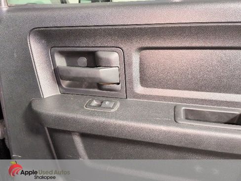 Used 2014 RAM 1500 Express image 33