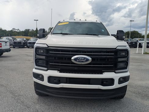 Used 2025 Ford F350 Platinum w/ FX4 Off-Road Package AWD/4WD image 9