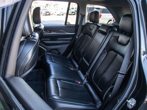 Used 2024 Jeep Grand Cherokee Limited 4xe image 22