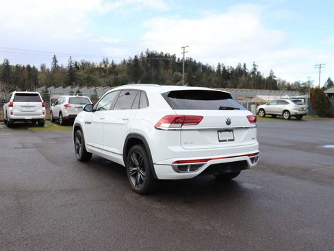 Used 2020 Volkswagen Atlas Cross Sport SE image 7
