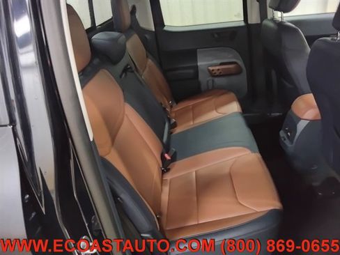 Used 2023 Ford Maverick Lariat w/ Lariat Luxury Package image 15