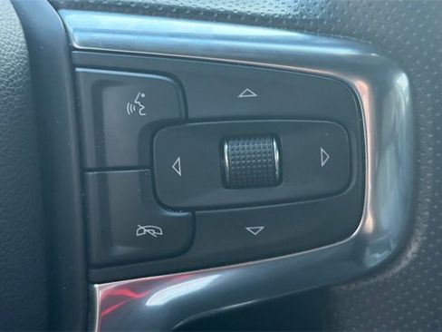 Used 2024 Chevrolet Blazer LT image 39