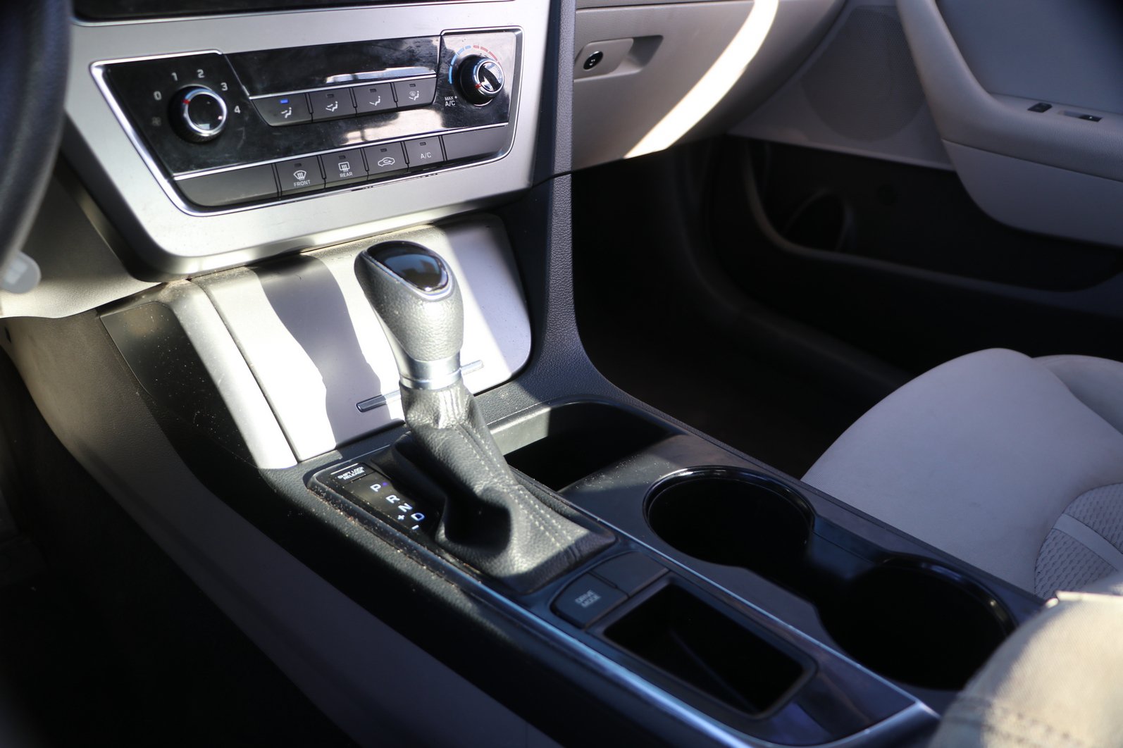 Used 2017 Hyundai Sonata SE FWD image 21