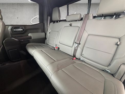 Used 2021 GMC Sierra 1500 SLT image 27