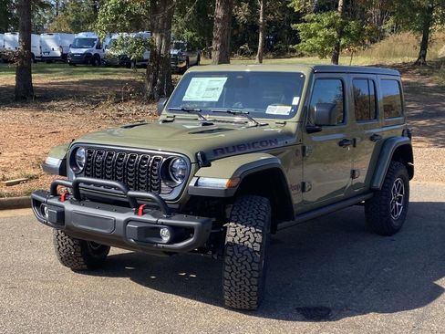 New 2026 Jeep Wrangler Rubicon w/ Steel Bumper Group image 3