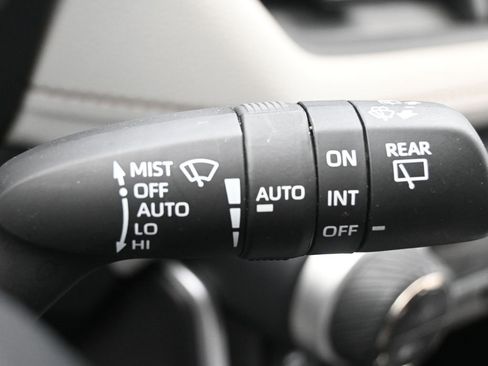 Used 2020 Toyota RAV4 XLE image 13