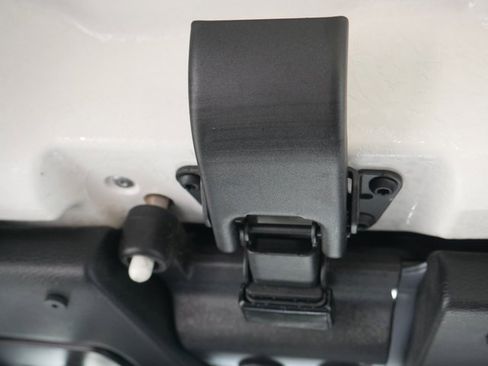 Used 2022 Jeep Wrangler Unlimited Sport image 27