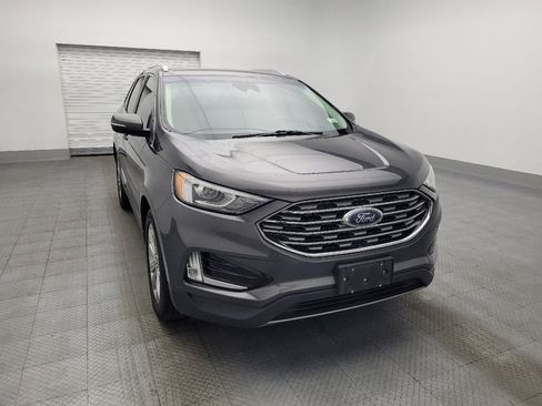 Used 2019 Ford Edge Titanium image 14