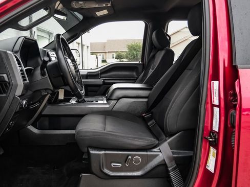 Used 2018 Ford F150 XLT w/ Equipment Group 302A Luxury AWD/4WD image 29