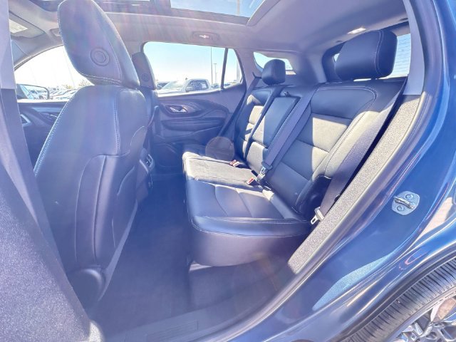 Used 2024 GMC Terrain SLT w/ Infotainment Package II AWD/4WD image 26