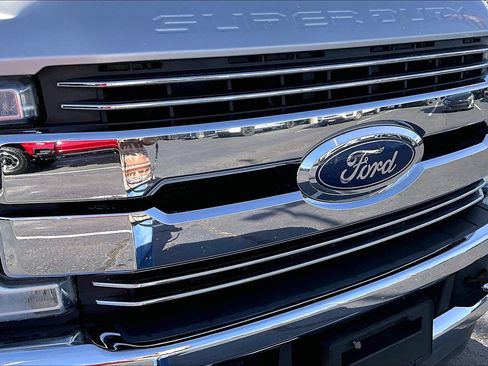 Used 2019 Ford F350 Lariat w/ Lariat Ultimate Package image 33