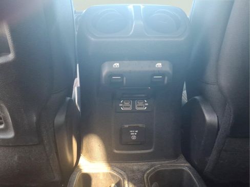 Used 2021 Jeep Gladiator Mojave AWD/4WD image 15