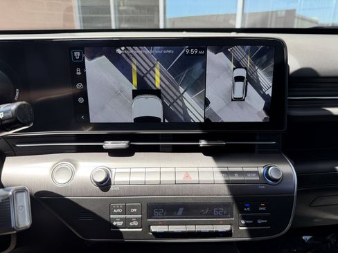 Used 2025 Hyundai Kona Limited FWD image 20