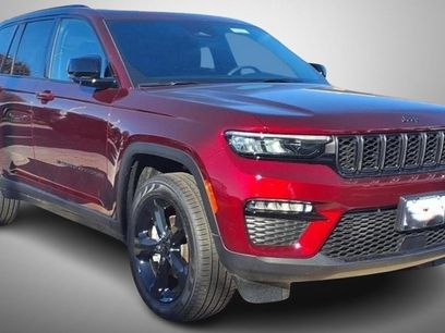 New 2025 Jeep Grand Cherokee Limited w/ Black Appearance Package