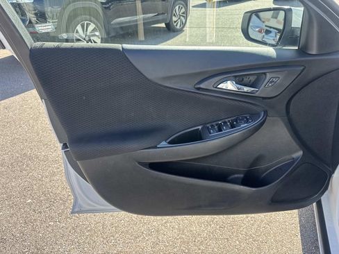 Used 2024 Chevrolet Malibu LT FWD image 18