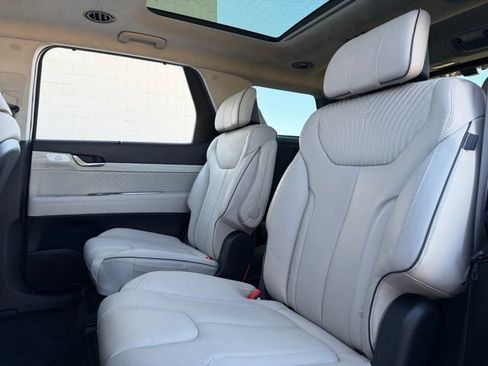 Certified 2024 Hyundai Palisade Calligraphy AWD/4WD image 36