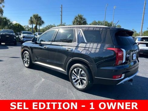 Used 2022 Hyundai Palisade SEL FWD image 4
