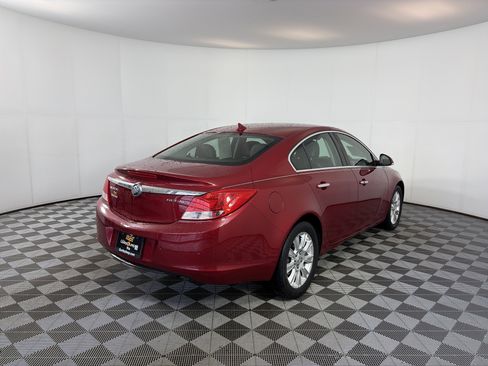 Used 2012 Buick Regal Premium image 10