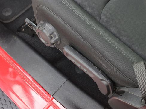 Used 2020 Jeep Wrangler Unlimited Sport image 17