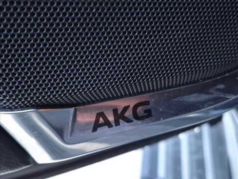 Used 2021 Cadillac Escalade Sport Platinum RWD image 11
