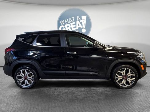 Certified 2023 Kia Seltos SX image 2