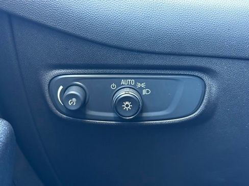 Certified 2024 Chevrolet Equinox LT image 25