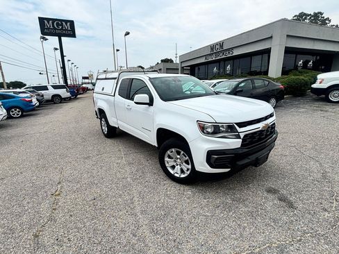 Used 2022 Chevrolet Colorado LT w/ Safety Package RWD image 32