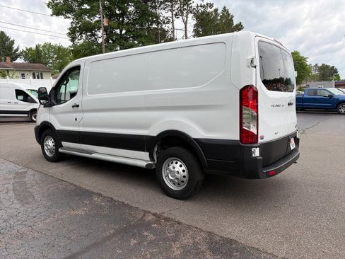 Used 2024 Ford Transit 250 Low Roof AWD w/ Exterior Upgrade Package image 4