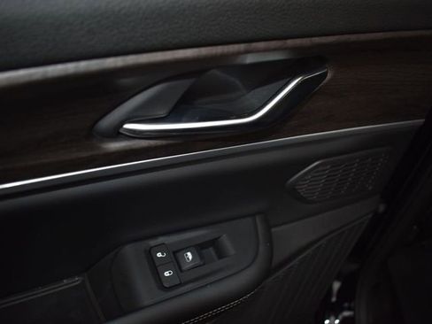 New 2025 Jeep Grand Cherokee Limited w/ Black Appearance Package AWD/4WD image 32