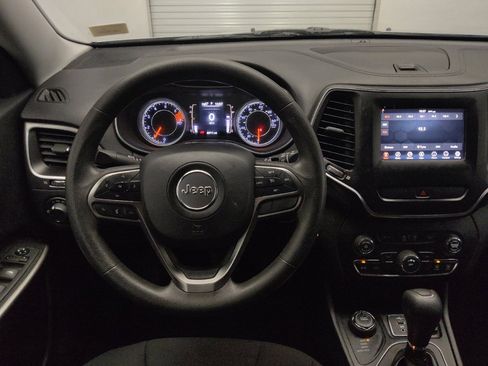 Used 2020 Jeep Cherokee Latitude AWD/4WD image 22