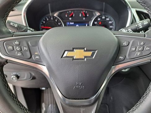 Used 2024 Chevrolet Equinox LT FWD image 11
