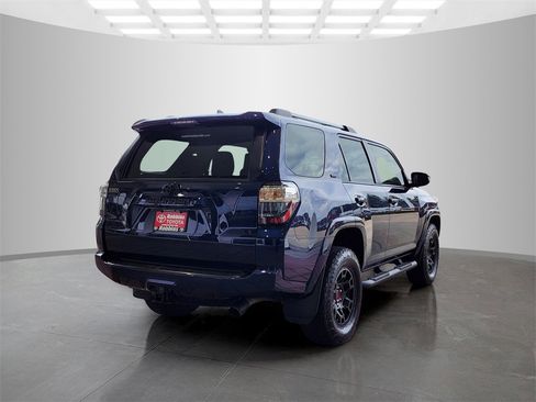 Used 2024 Toyota 4Runner SR5 Premium image 5