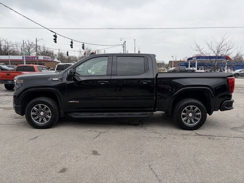 Used 2024 GMC Sierra 1500 AT4 w/ Technology Package image 3