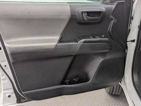 Used 2021 Toyota Tacoma SR RWD image 9