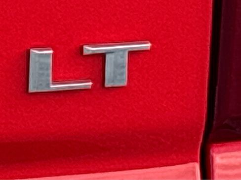 Used 2022 Chevrolet Silverado 1500 LT w/ Z71 Off-Road Package image 21