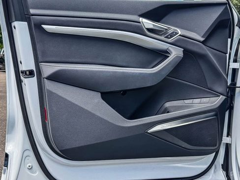 Certified 2023 Audi e-tron Premium Plus w/ Premium Plus Package AWD/4WD image 23