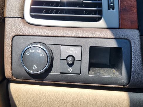 Used 2014 GMC Yukon SLT w/ Texas Edition image 21