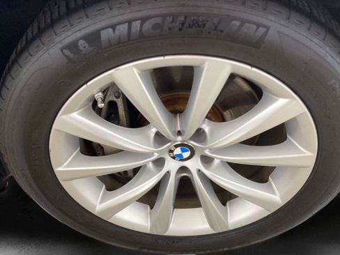 Used 2017 BMW 740i xDrive AWD/4WD image 26