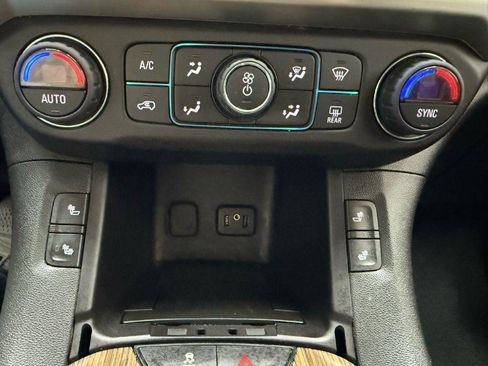 Used 2018 GMC Acadia SLE AWD/4WD image 20