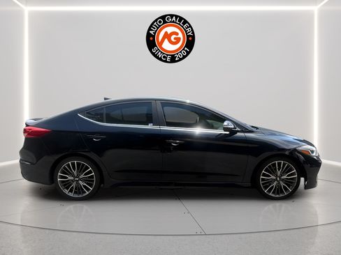 Used 2018 Hyundai Elantra Sport FWD image 2