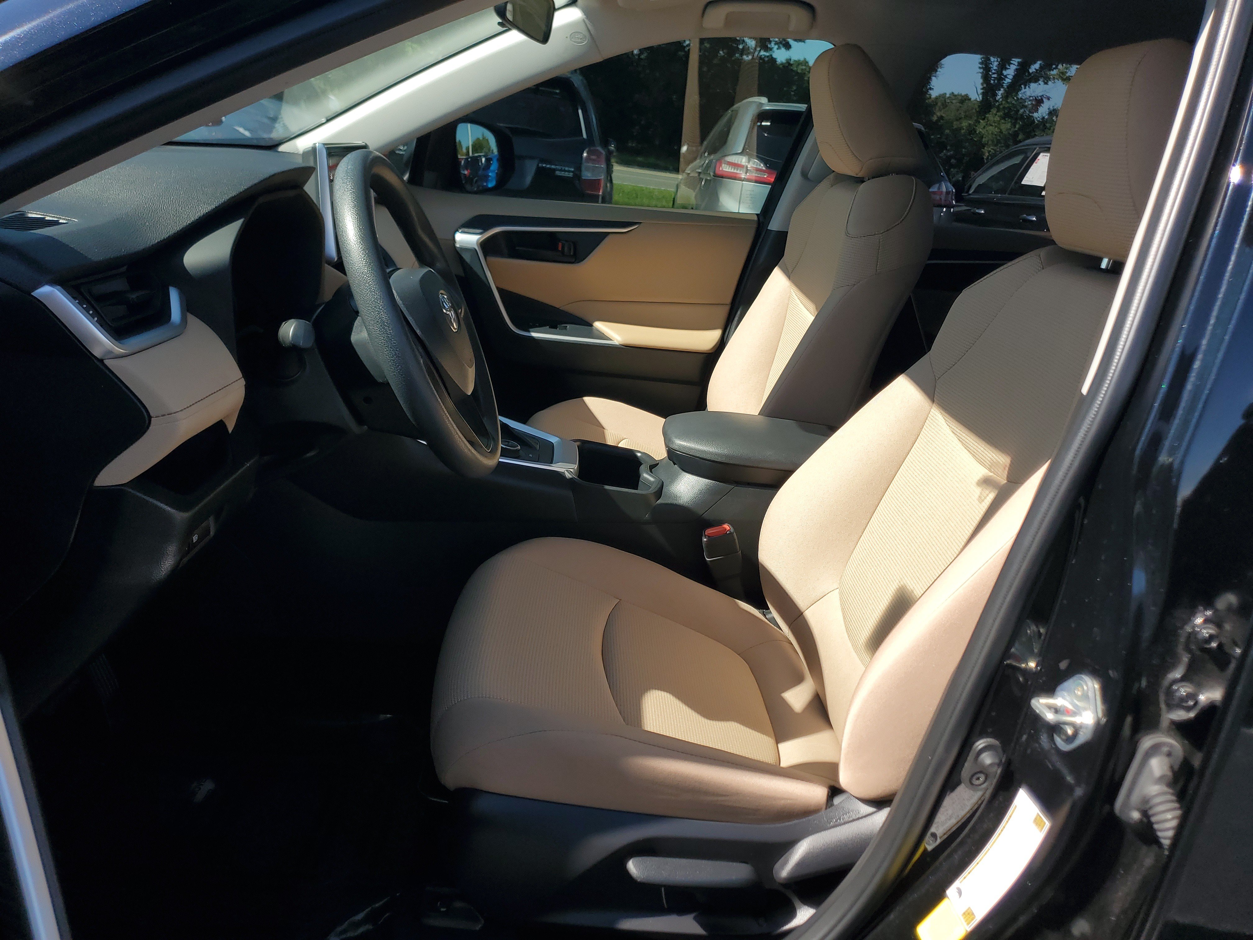 Certified 2025 Toyota RAV4 LE AWD/4WD image 19