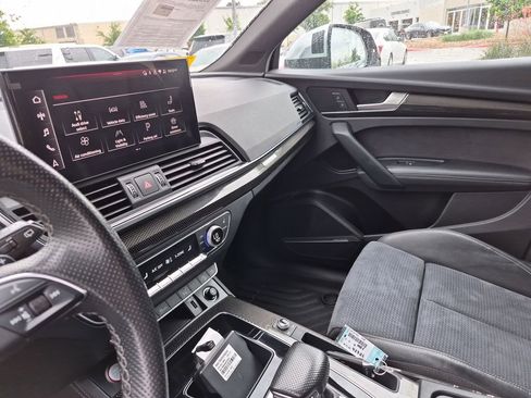 Used 2022 Audi SQ5 Premium Plus w/ Premium Plus Package AWD/4WD image 24