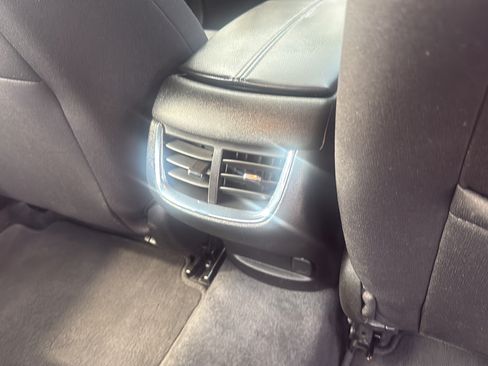 Used 2024 Chevrolet Malibu LT FWD image 22