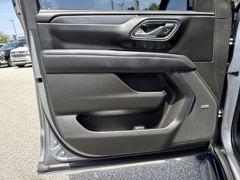 Used 2023 Chevrolet Tahoe RST w/ Luxury Package RWD image 43