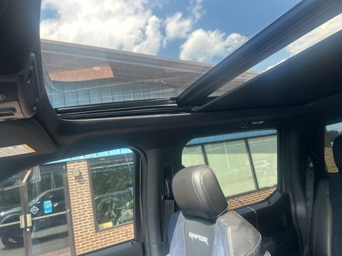 Used 2019 Ford F150 Raptor w/ Equipment Group 802A Luxury image 22