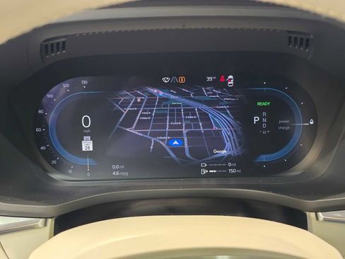 Used 2023 Volvo XC60 T8 Ultimate w/ Climate Package image 11